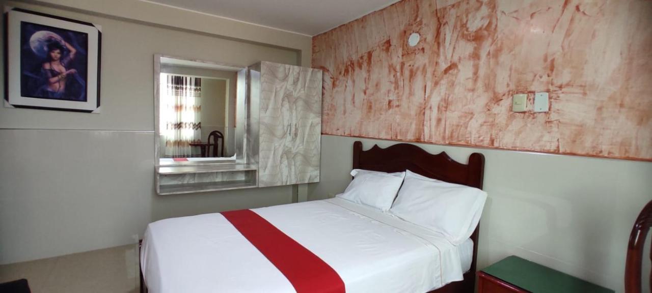 Hotel Real Bolivar Chimbote Exterior foto